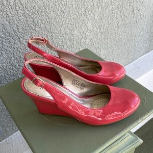 Dexter, Coral Wedge, Size 7.5